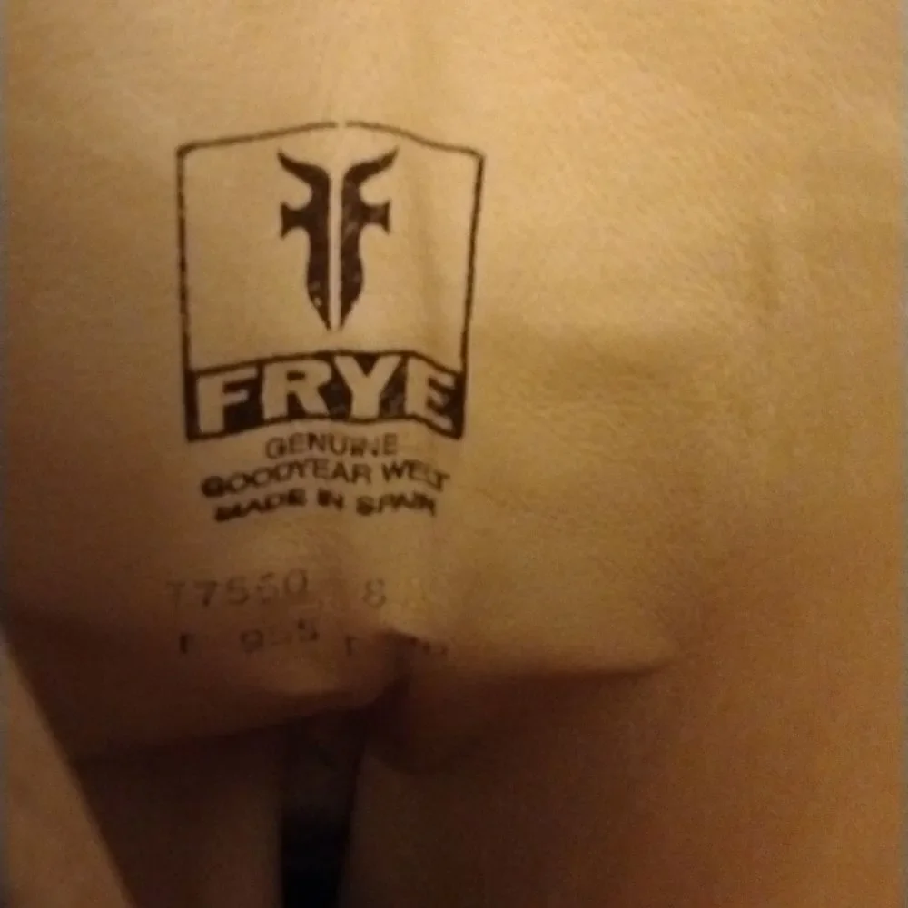 Frye   - Picture 11 of 15
